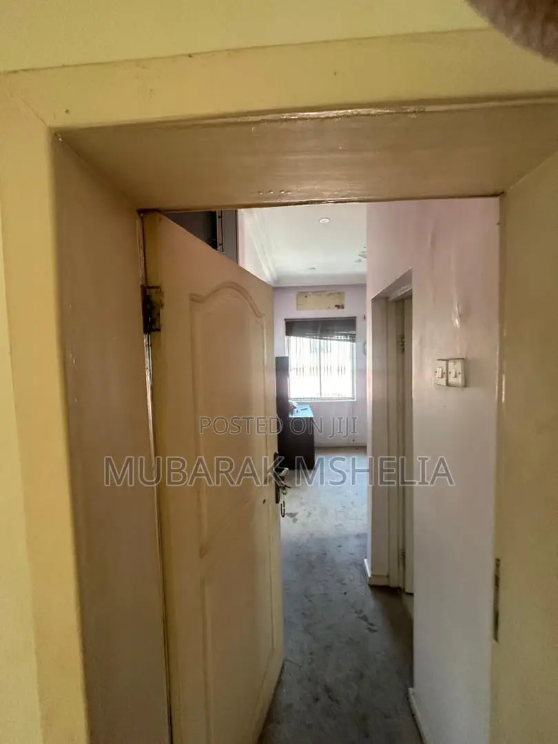 4bdrm Duplex in Zone 4 / Wuse for sale in Zone 4 / Wuse