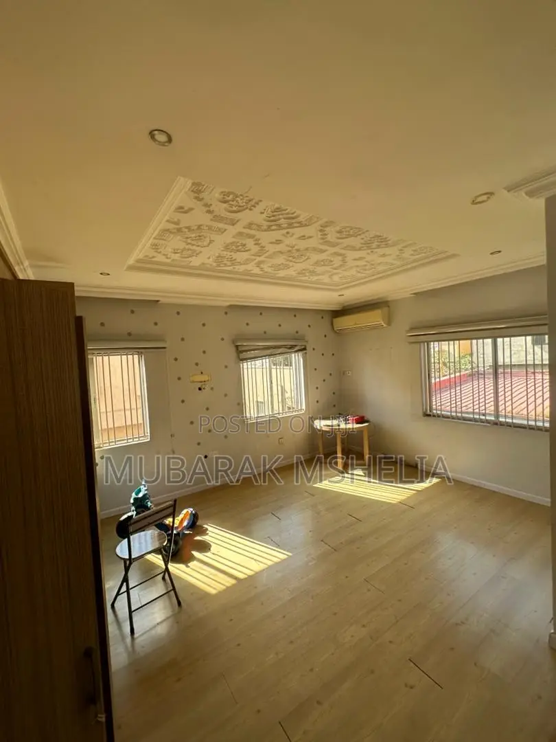 4bdrm Duplex in Zone 4 / Wuse for sale in Zone 4 / Wuse
