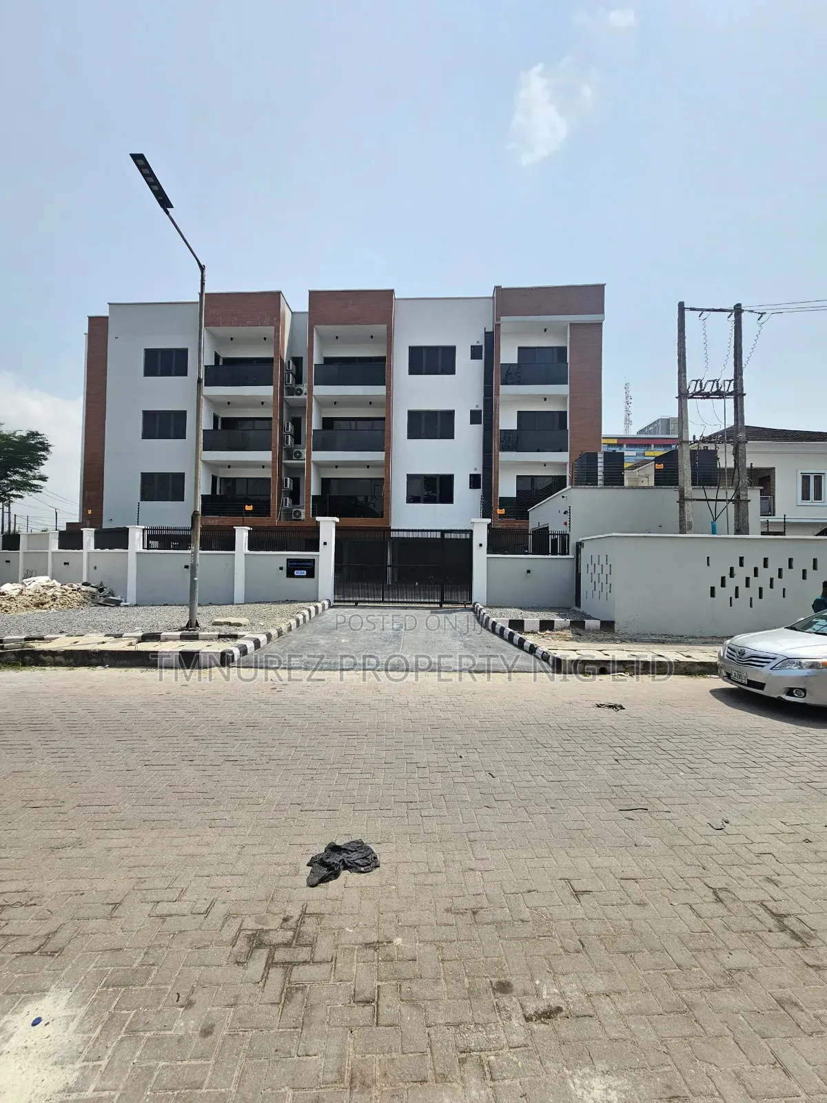 2bdrm Apartment in Lekki Phase1 for sale in Lekki Phase 1