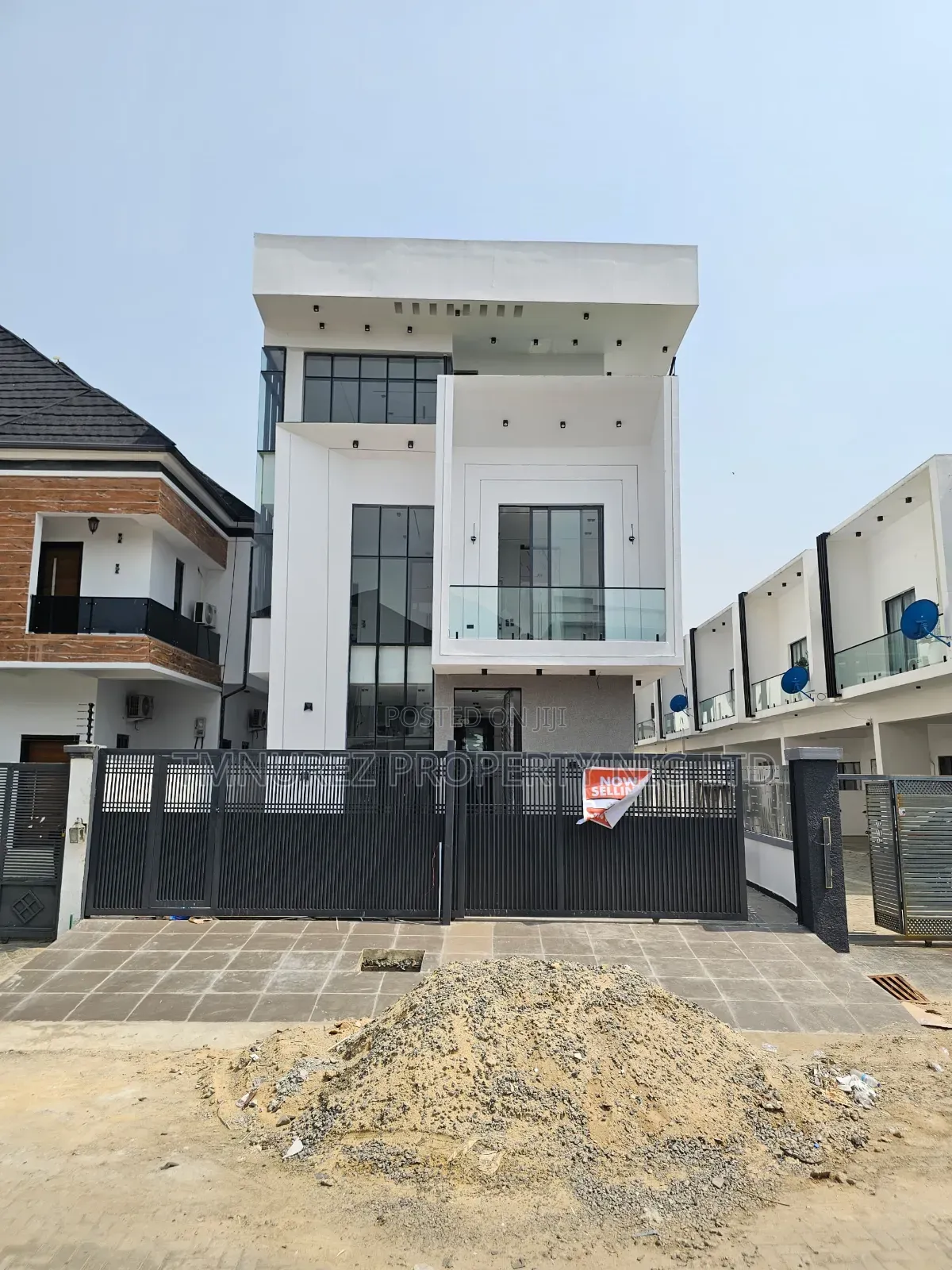 3bdrm Duplex in Lekki County Home, Ikota for sale in Ikota