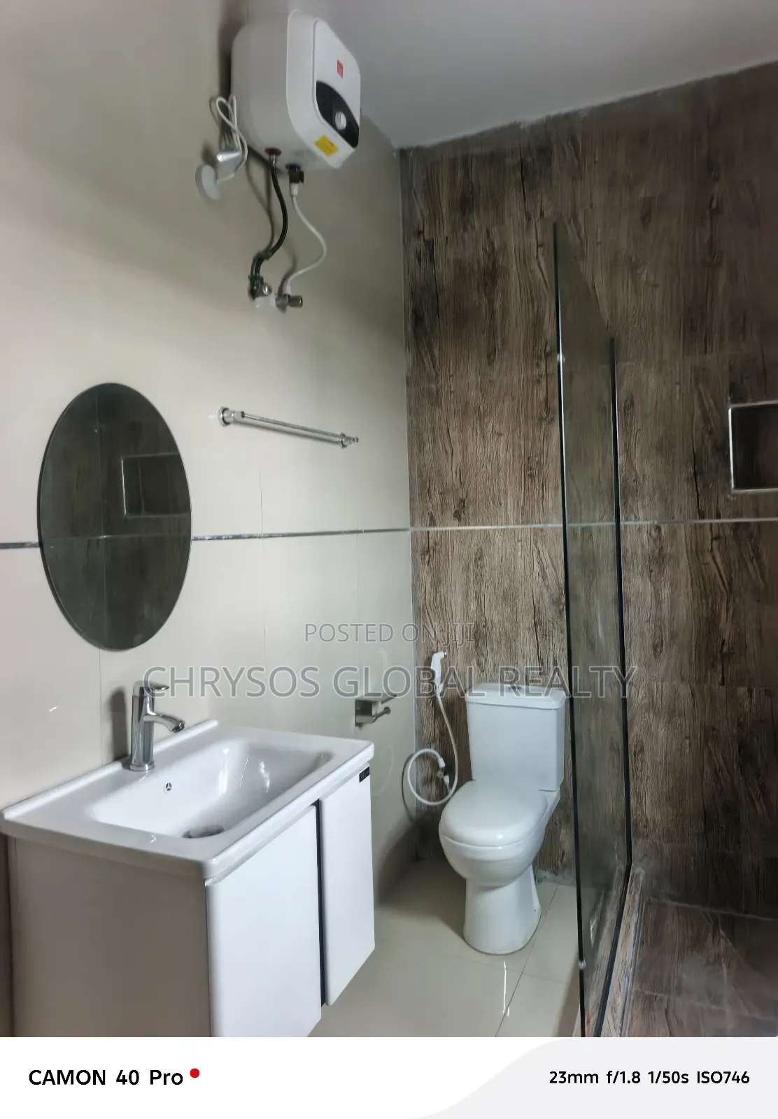 5bdrm Bungalow in Okebadan Estate, for sale in Akobo