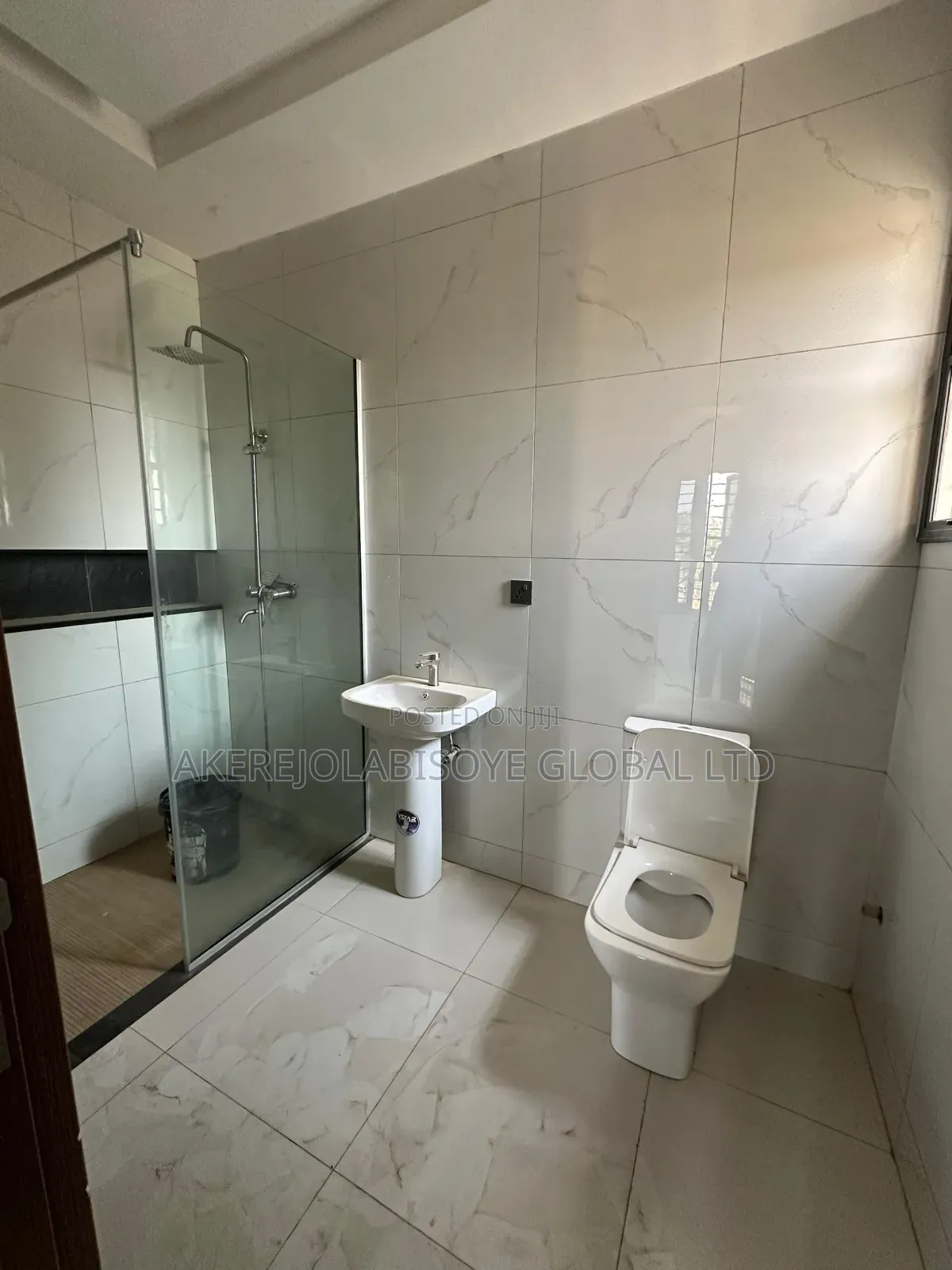 4bdrm Duplex in Close To Stella for rent in Life Camp