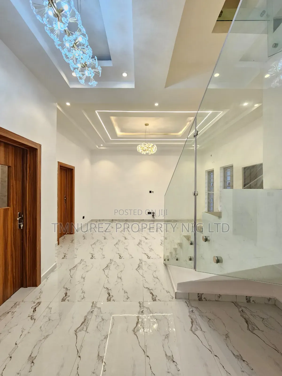 3bdrm Duplex in Orchild, Chevron for sale in Chevron