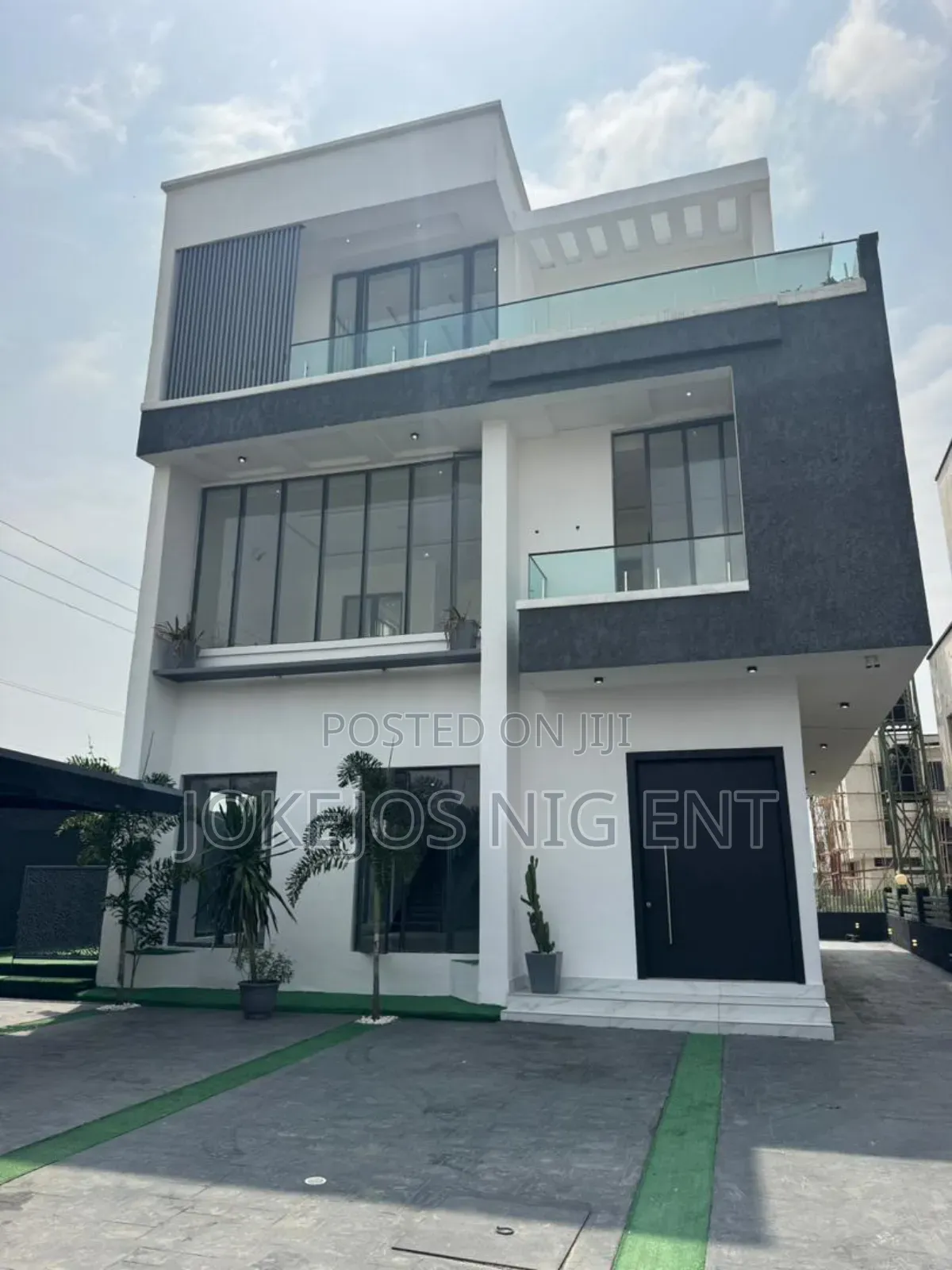5bdrm Duplex in Osapa London for sale in Osapa london