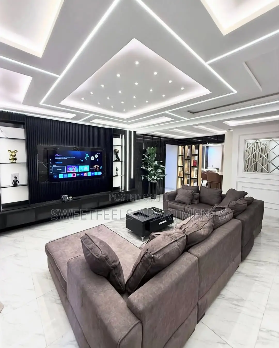 Exquisite 3 Bedroom Apartment Available for Shortlet in Zone 1 / Wuse