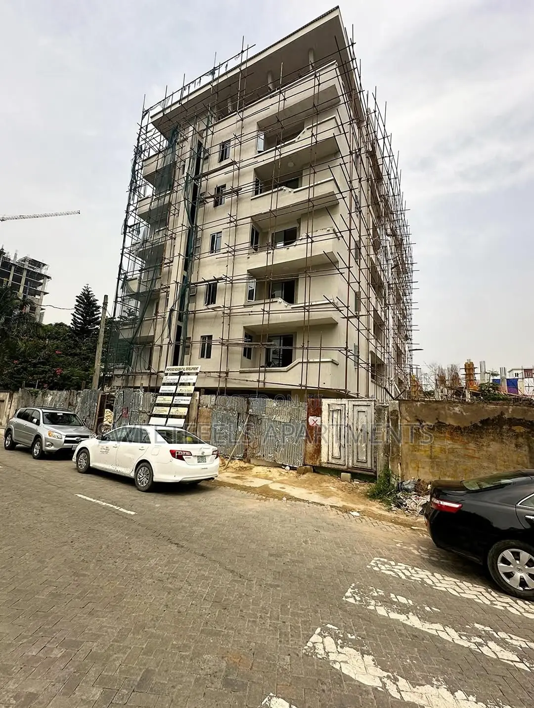 Luxury 3-Bedroom Apartment in 2nd Avenue Extension