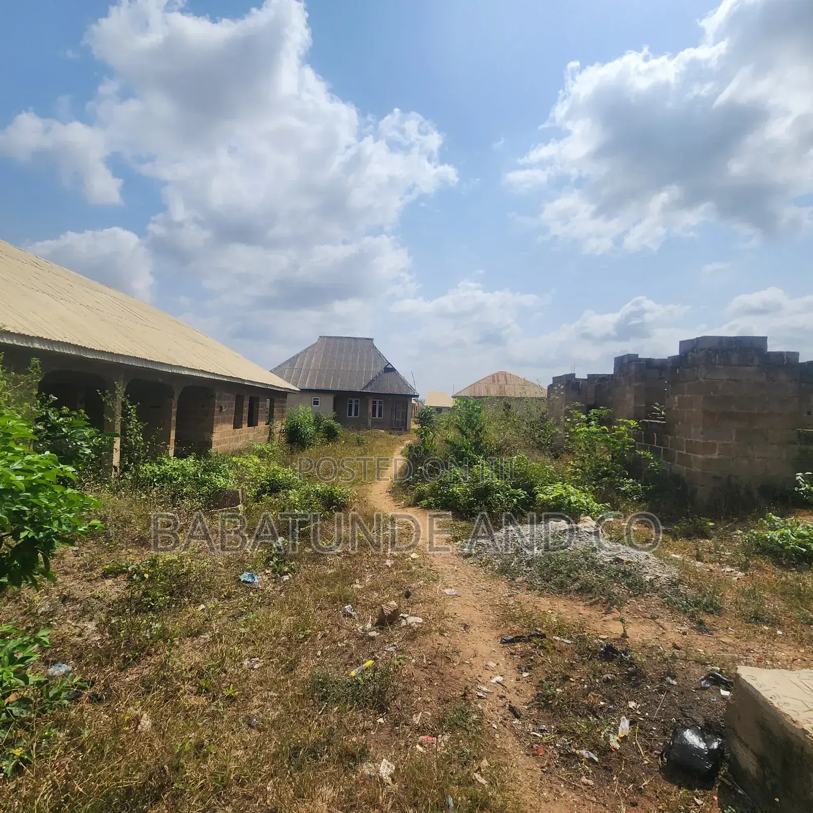 2bdrm Block of Flats in Omi Adio for sale in Omi Adio