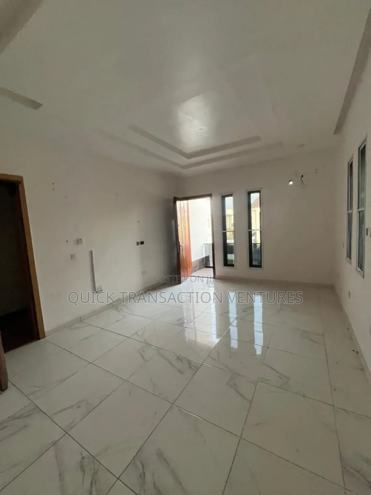 5bdrm Duplex in Pinnock Beach Estate, Osapa london for rent in Osapa london
