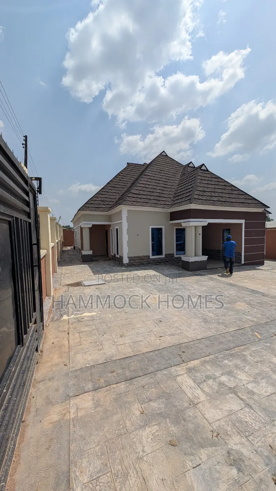4bdrm Bungalow in Kajorepo, Ojoo for sale in Ojoo