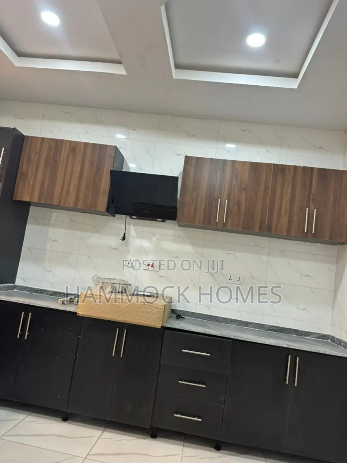 4bdrm Duplex in Jericho Gra for sale in Jericho