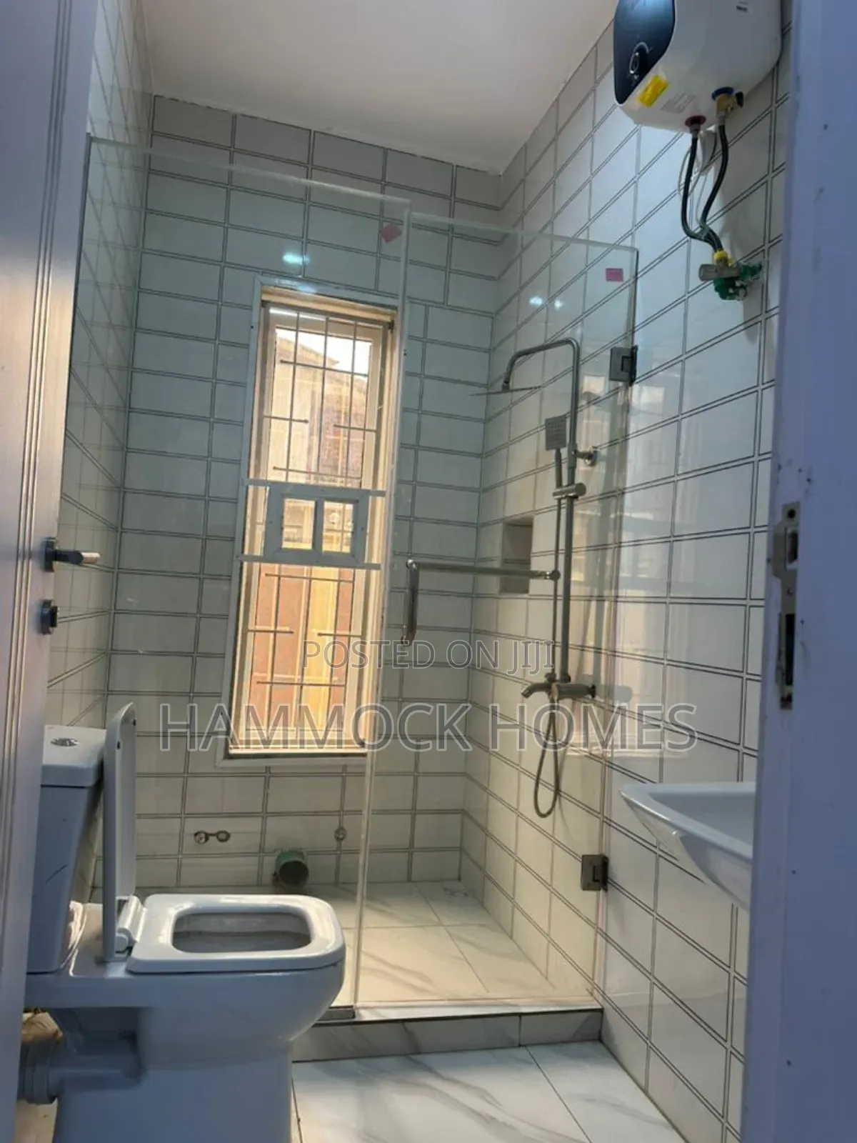 4bdrm Duplex in Jericho Gra for sale in Jericho