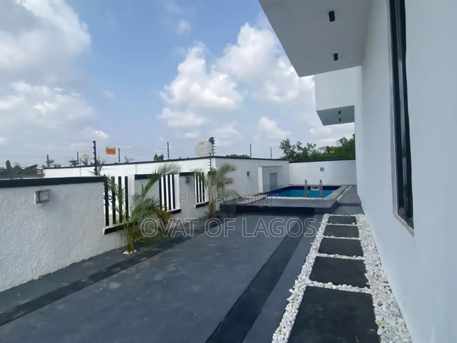 5bdrm Duplex in Ajah for sale in Ajah