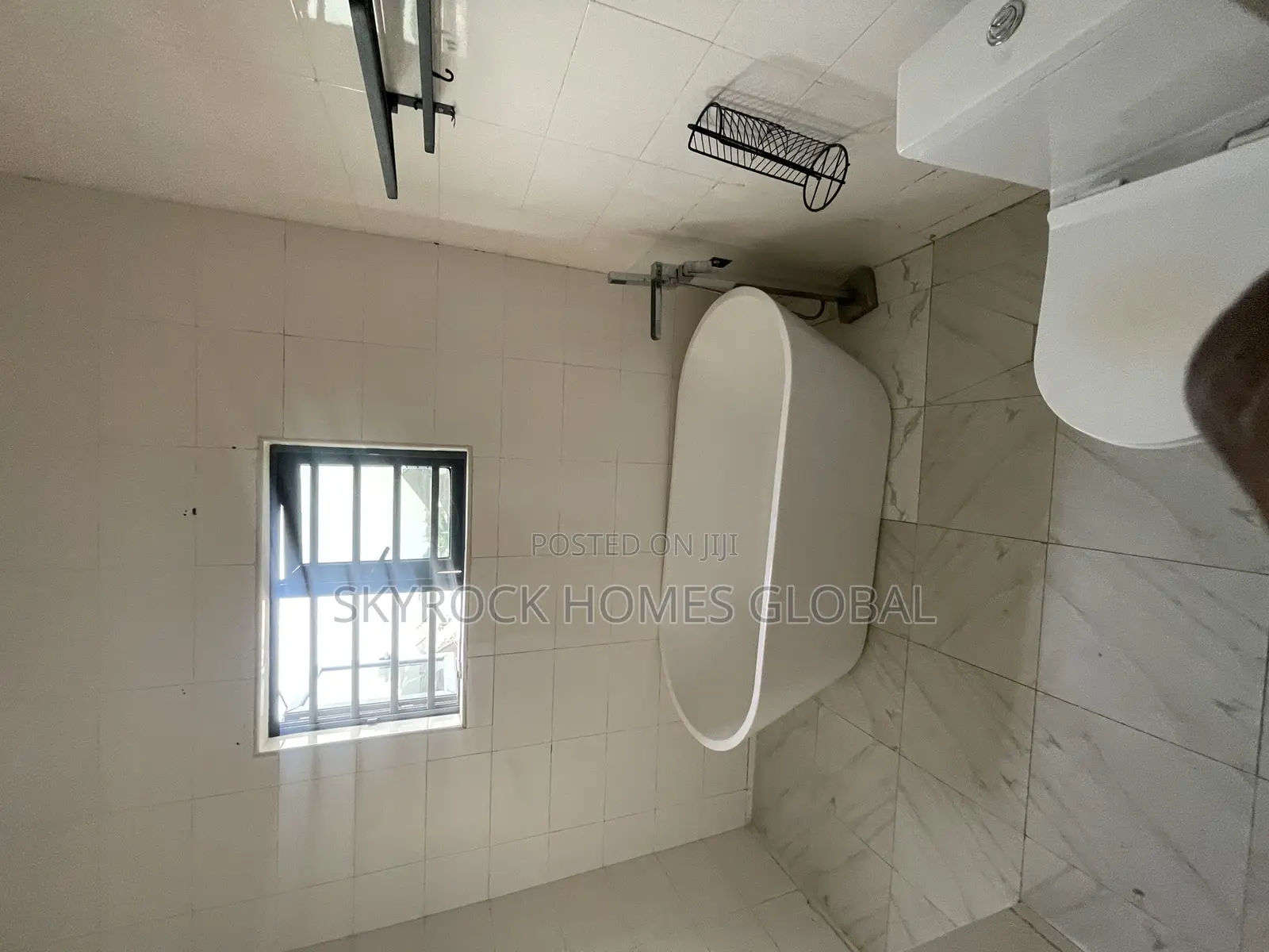 4bdrm Duplex in Ikota for rent in Ikota