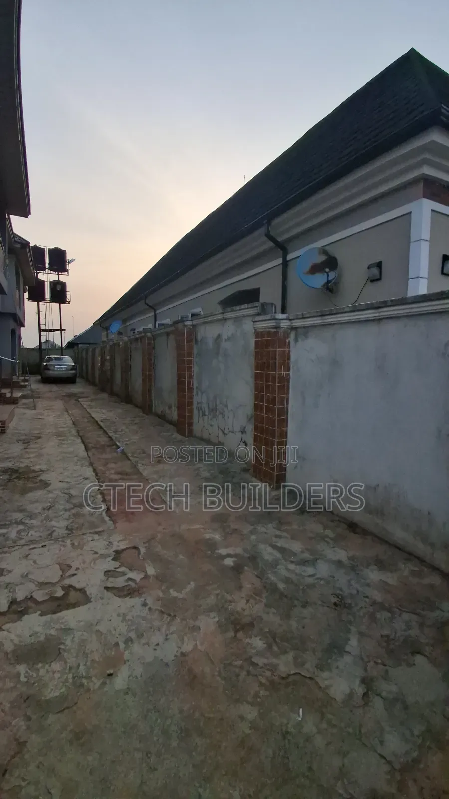 8bdrm Block of Flats in Benin City for sale in Benin City