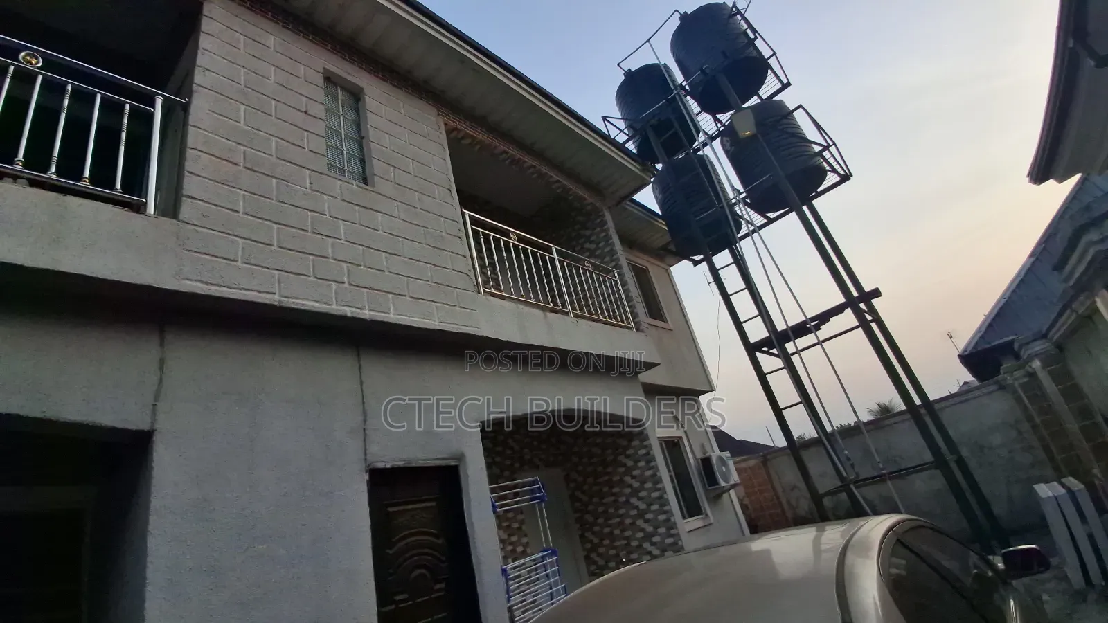 8bdrm Block of Flats in Benin City for sale in Benin City