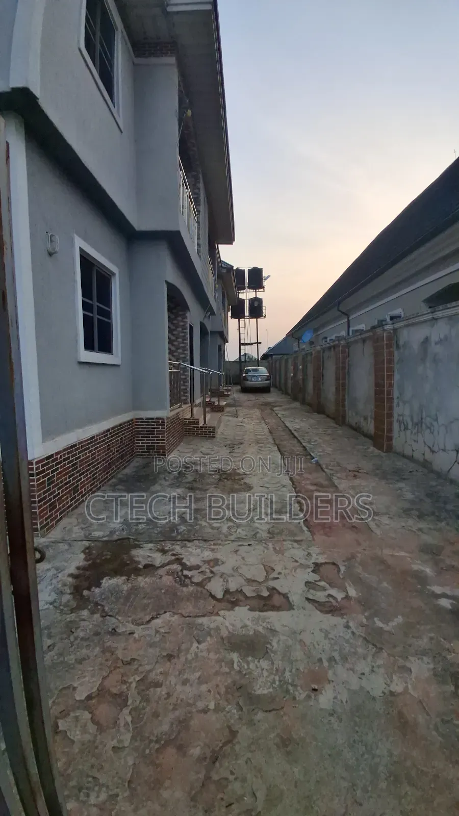 8bdrm Block of Flats in Benin City for sale in Benin City