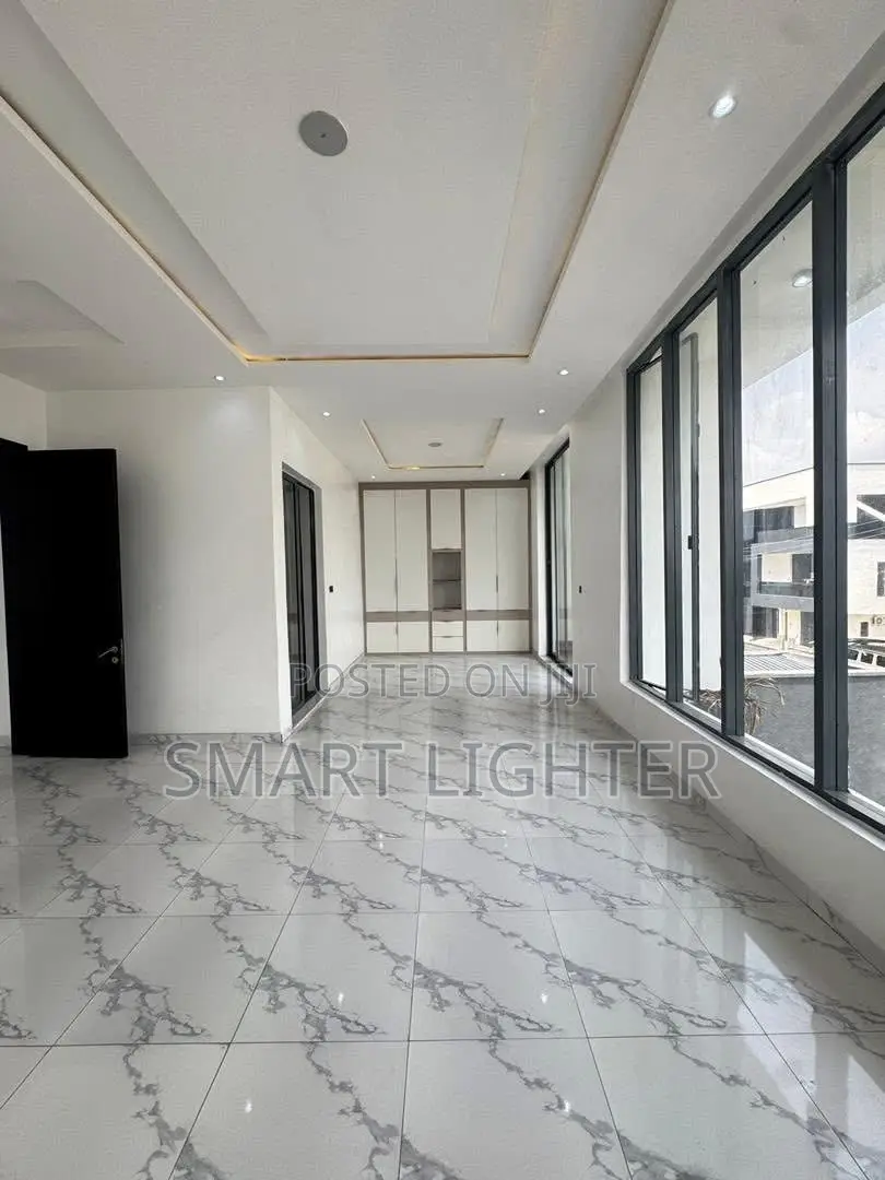 4bdrm Duplex in Apo Resettlement for sale in Apo Resettlement