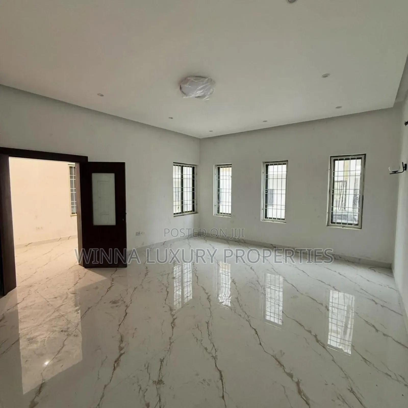 5bdrm Townhouse/Terrace in Garki Area 11 for sale in Garki
