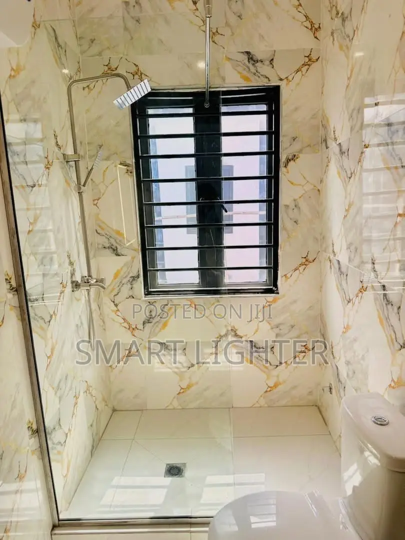 3bdrm Block of Flats in Durumi for rent in Durumi