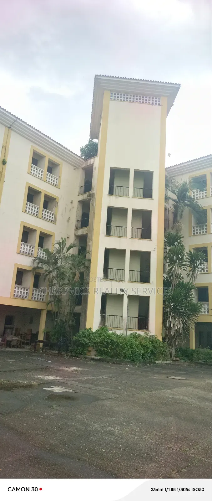 16bdrm Block of Flats in Ikeja GRA for rent in Ikeja GRA