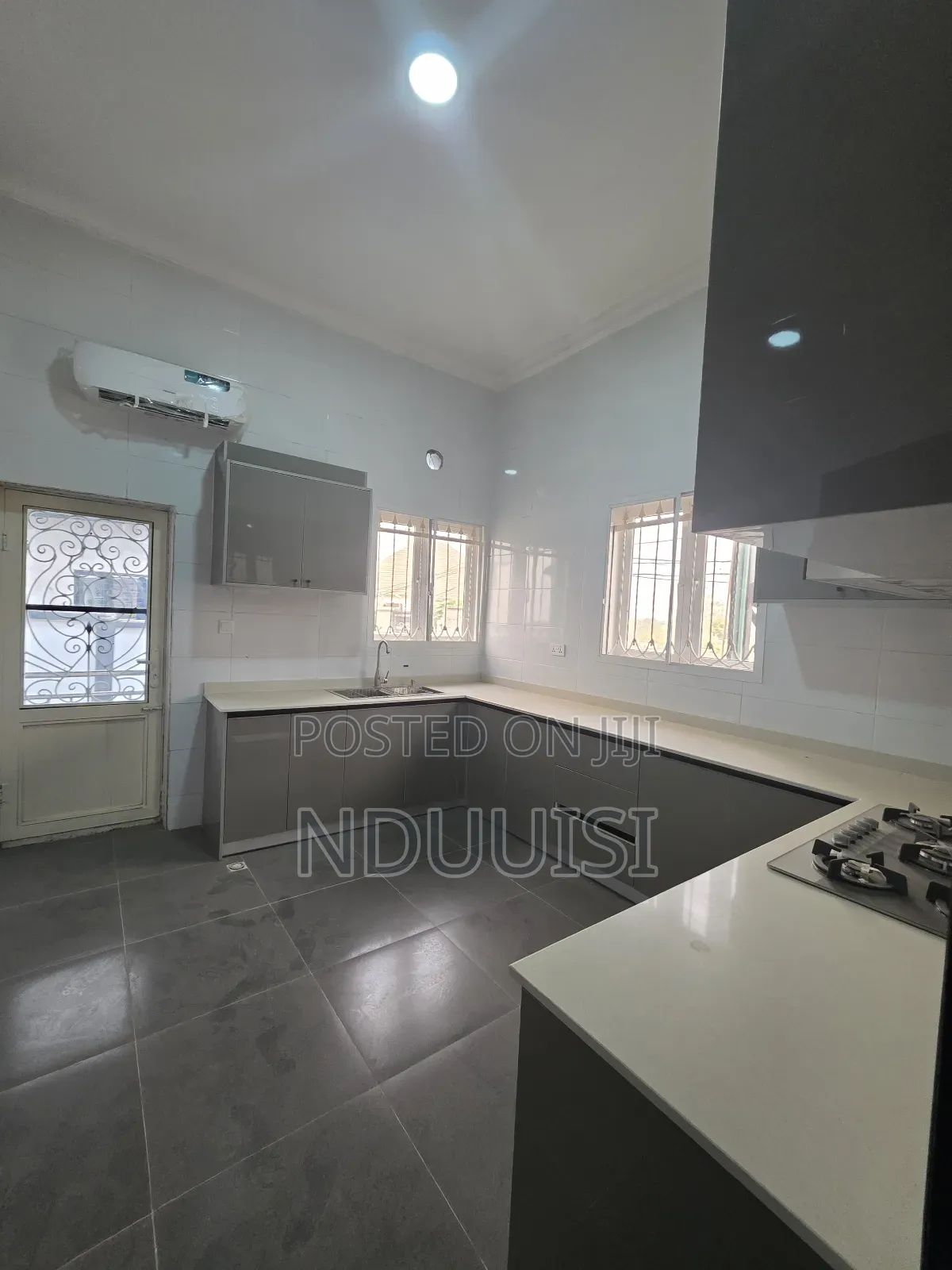 20bdrm Duplex in Asokoro for sale in Asokoro
