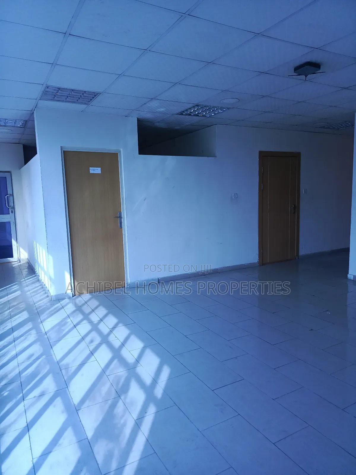 A 250 Square Meter Office Space in Lekki Phase 1 in Ikate