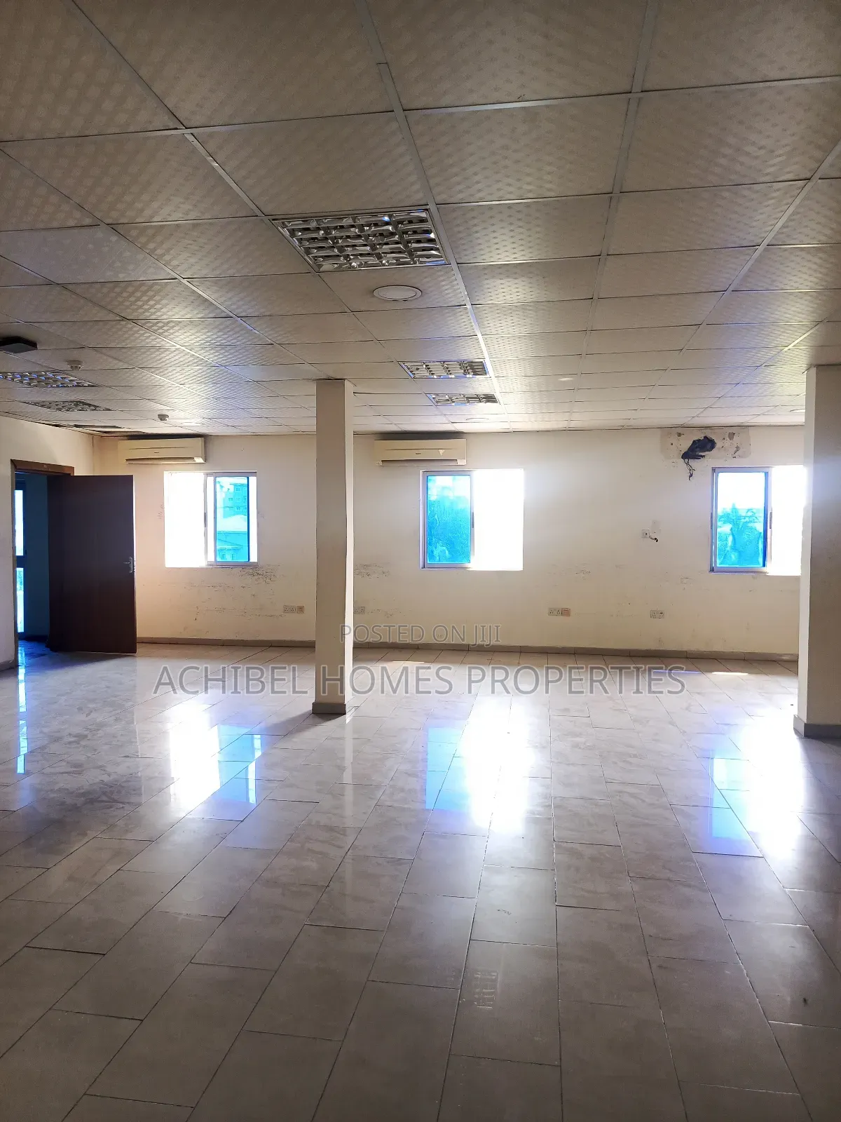 A 250 Square Meter Office Space in Lekki Phase 1 in Ikate
