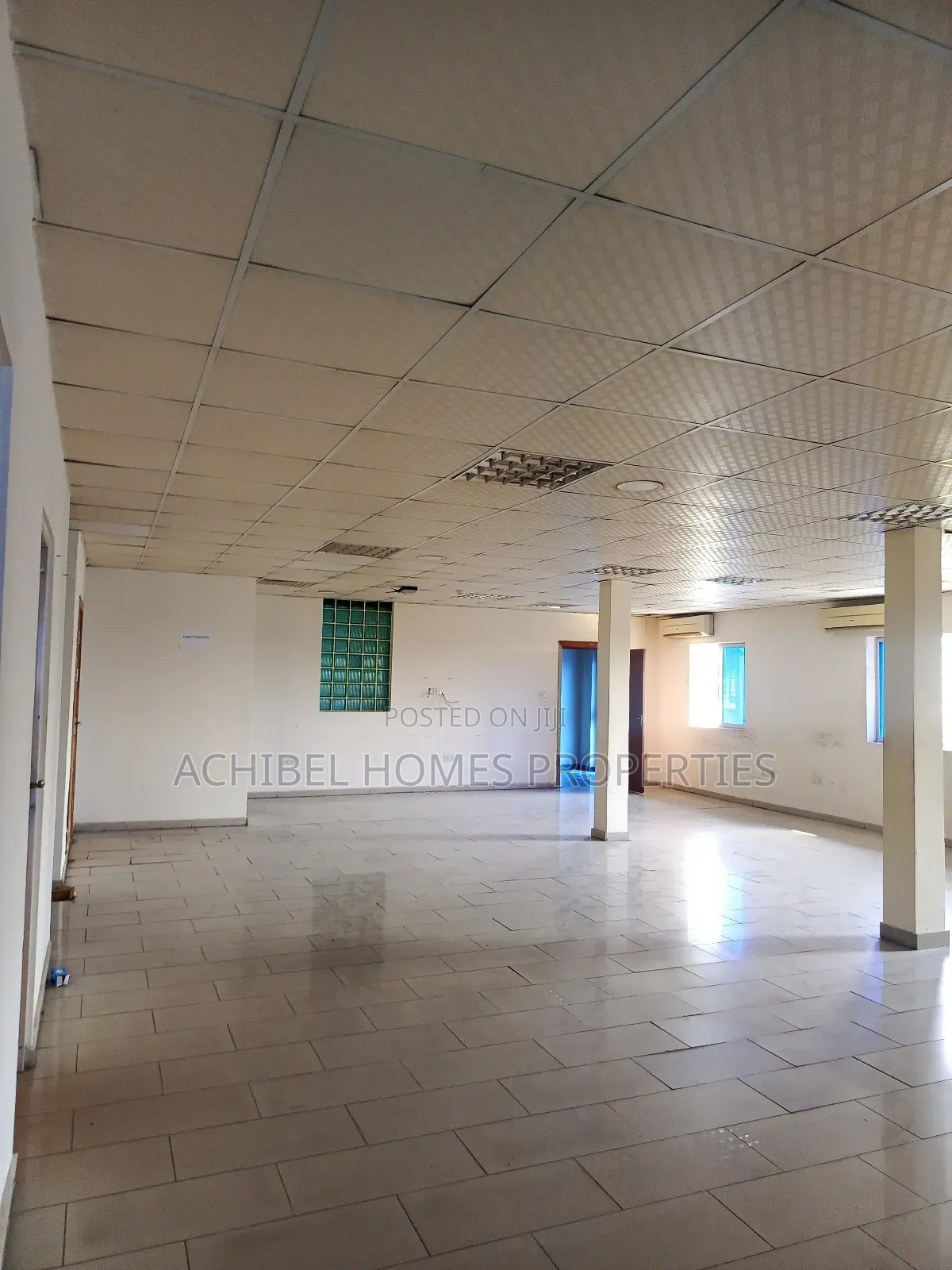 A 250 Square Meter Office Space in Lekki Phase 1 in Ikate