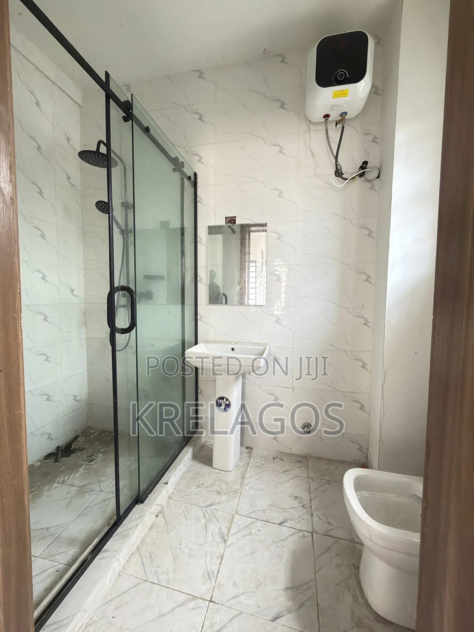 2 Bedroom Apartment in Ajiwe