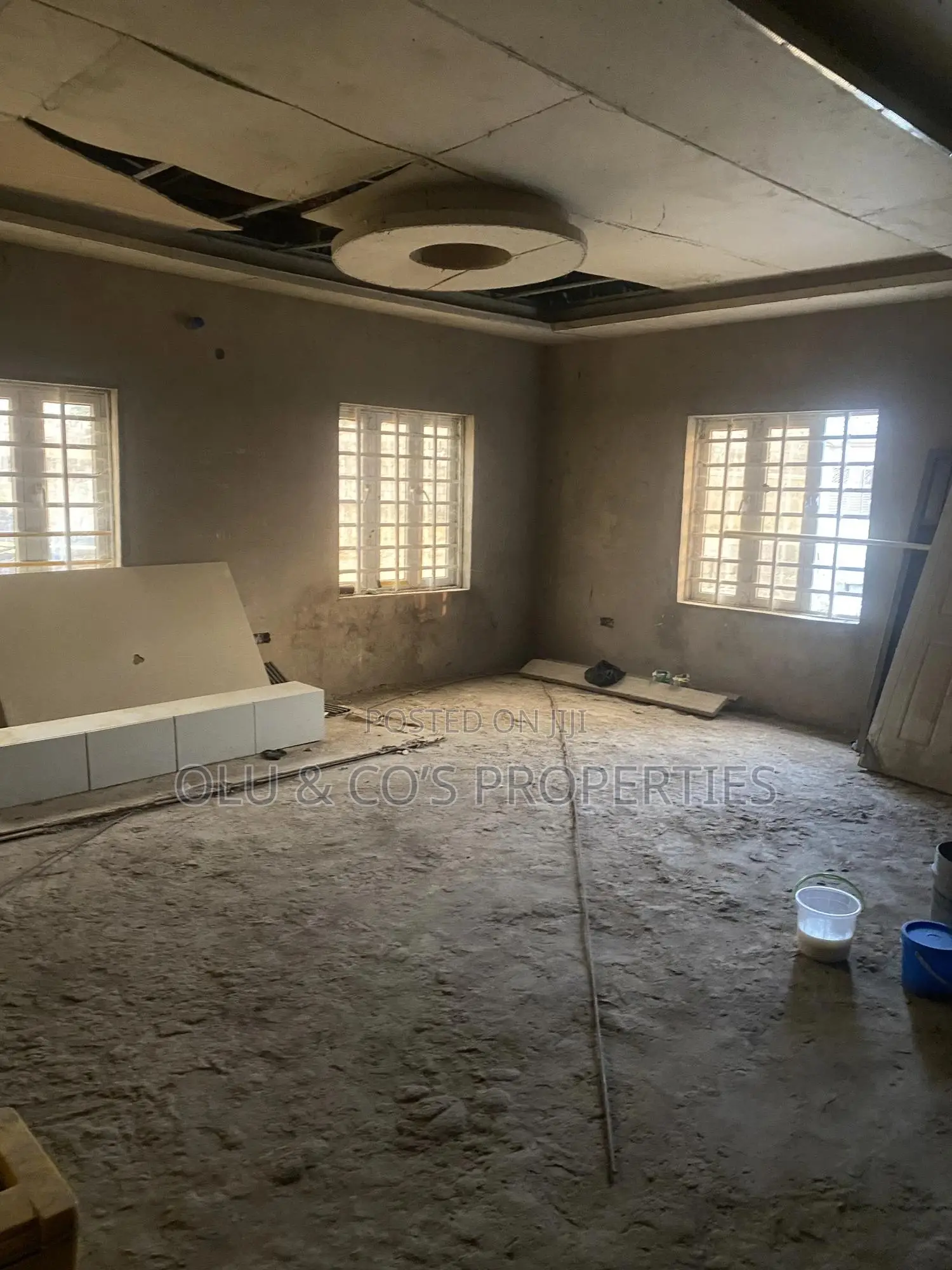 3bdrm Bungalow in An Estate Behind Von, Lugbe District for sale in Lugbe District