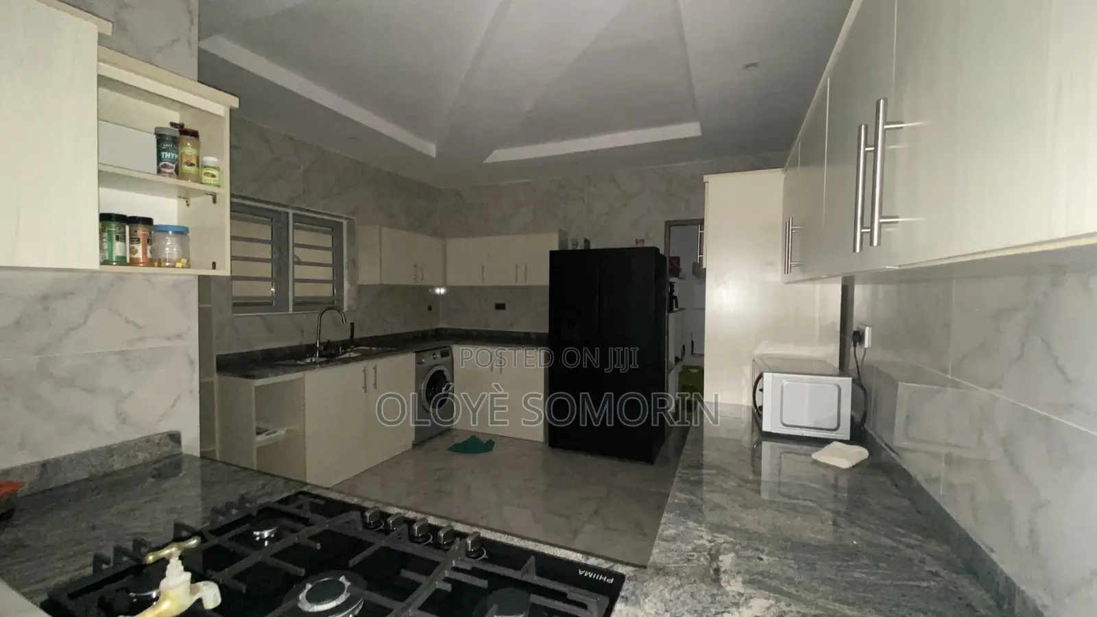 8bdrm Bungalow in Moganna, Elebu, Akala Express for sale in Akala Express
