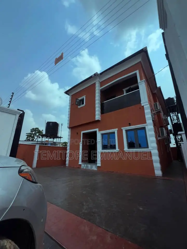 Furnished 4bdrm Duplex in Shagari Estate Ipaja, Egbeda for sale in Egbeda