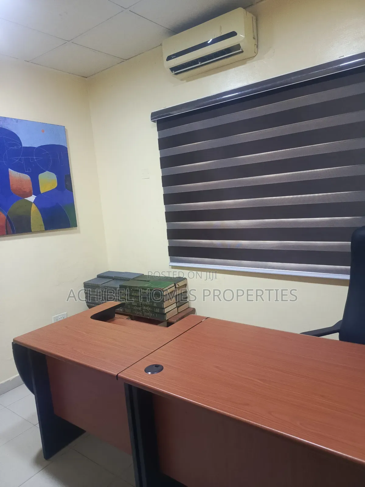 A Serviced and Furnished Personal Office Space in Lekki Phase 1 in Lekki Phase 1
