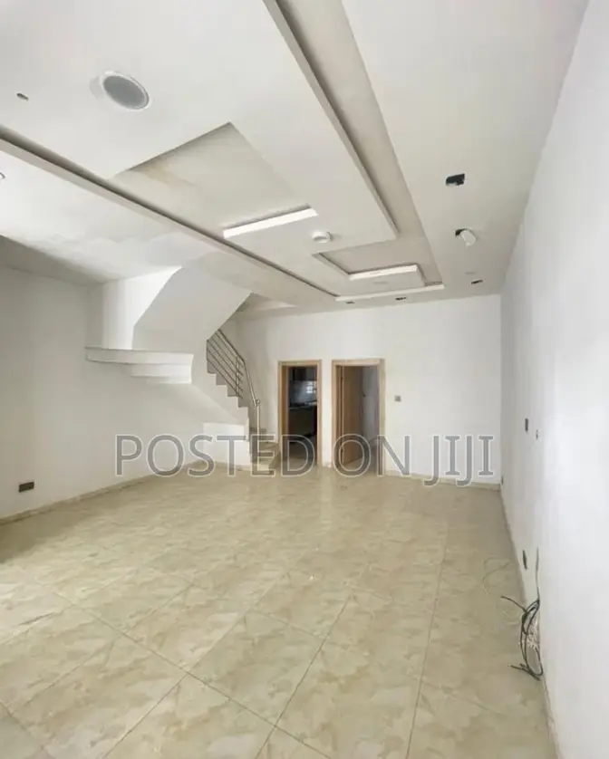 3bdrm Duplex in Royal Pine, Lekki Phase 2 for sale in Lekki Phase 2