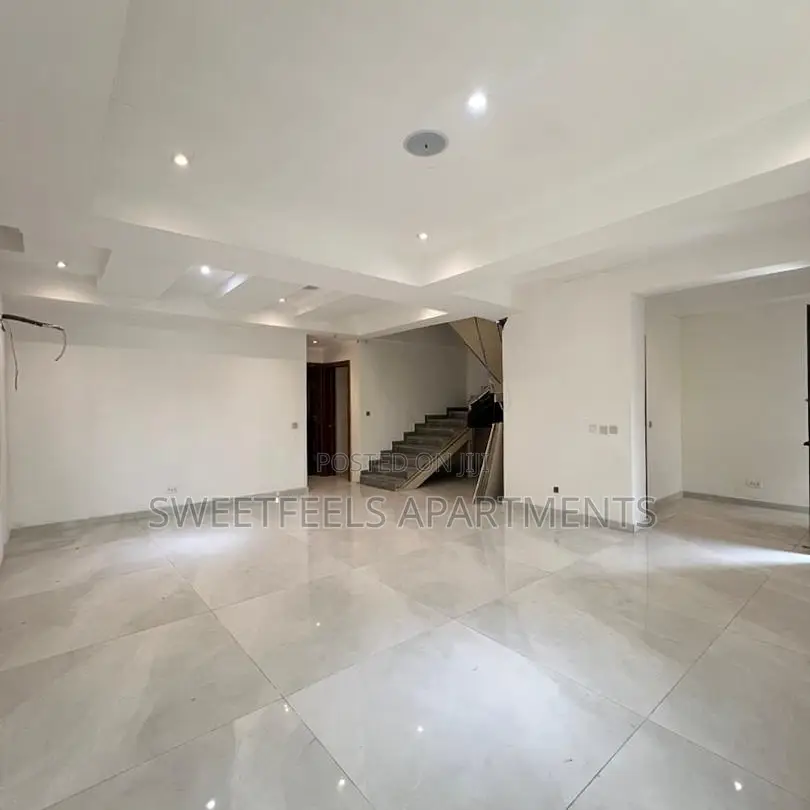 4bdrm Apartment in Abacha Estate for sale in Abacha Estate
