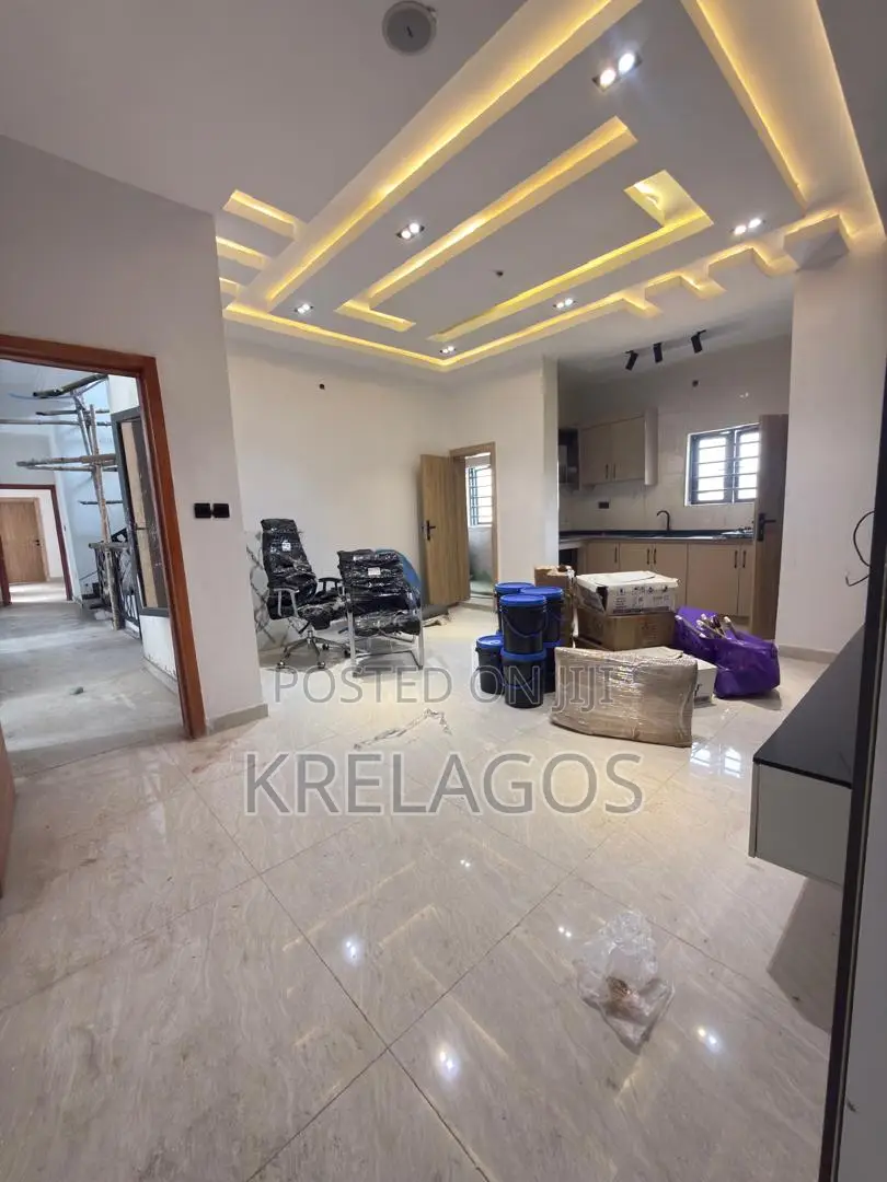 2bdrm Apartment in Ajiwe for sale in Ajiwe