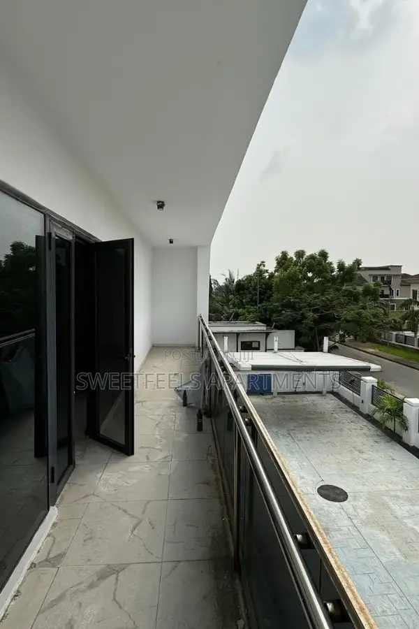 5bdrm Apartment in Royal Gardens Estate for sale in Ado / Ajah