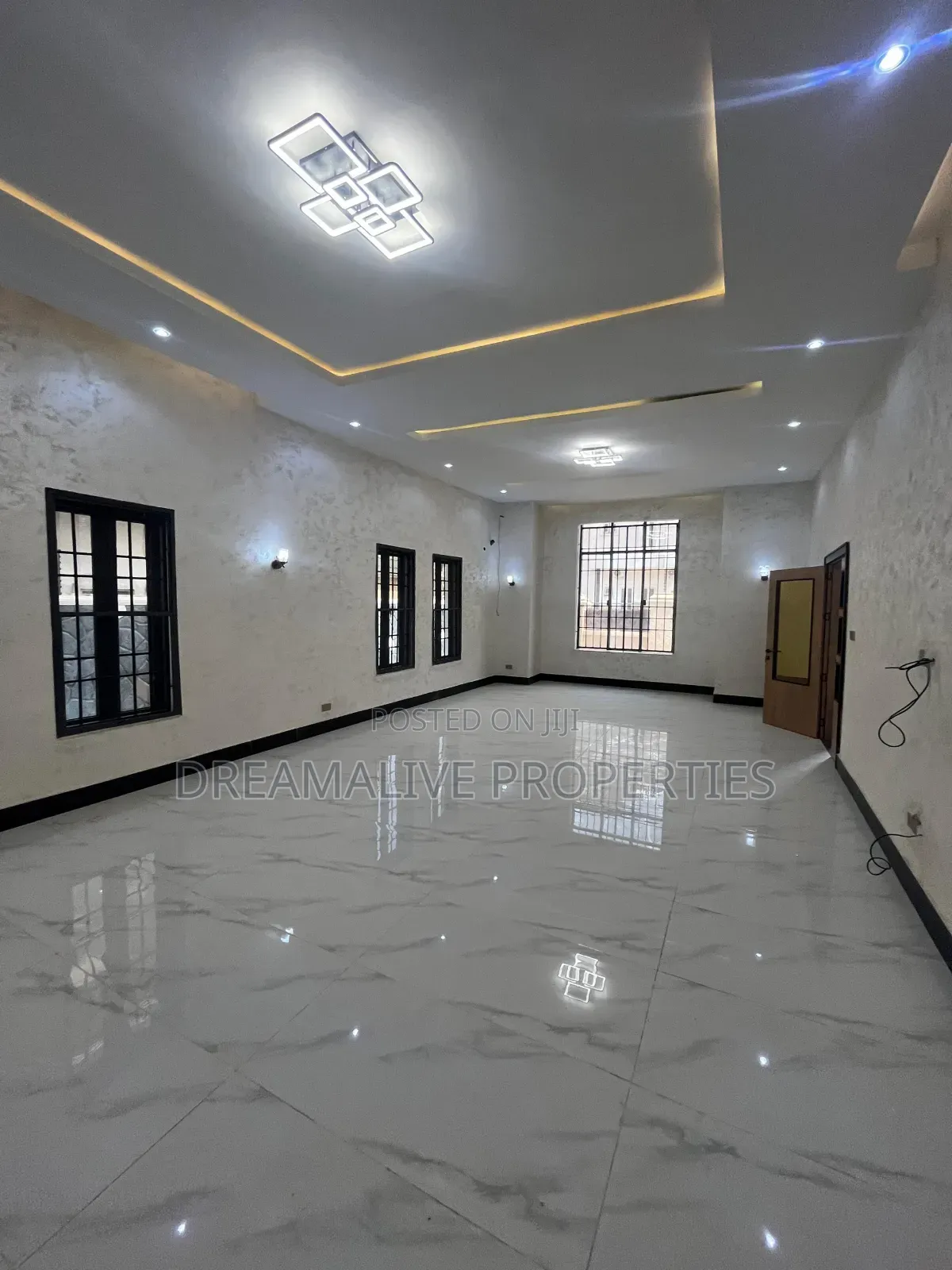 6bdrm Duplex in Efab Metropolis, Gwarinpa for sale in Gwarinpa