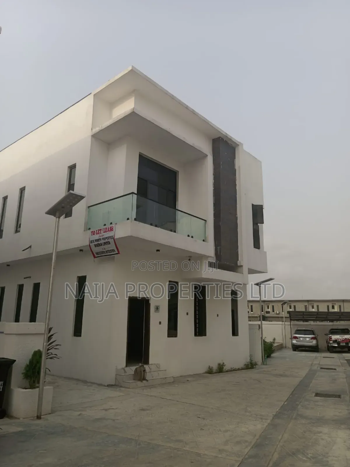 4bdrm Duplex in Royal Pine Estate, Lekki for rent in Lekki