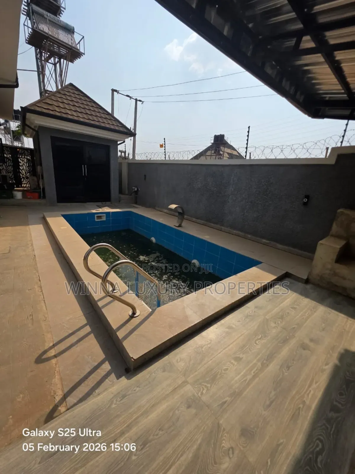 5bdrm Mansion in Light House, Lugbe District for sale in Lugbe District