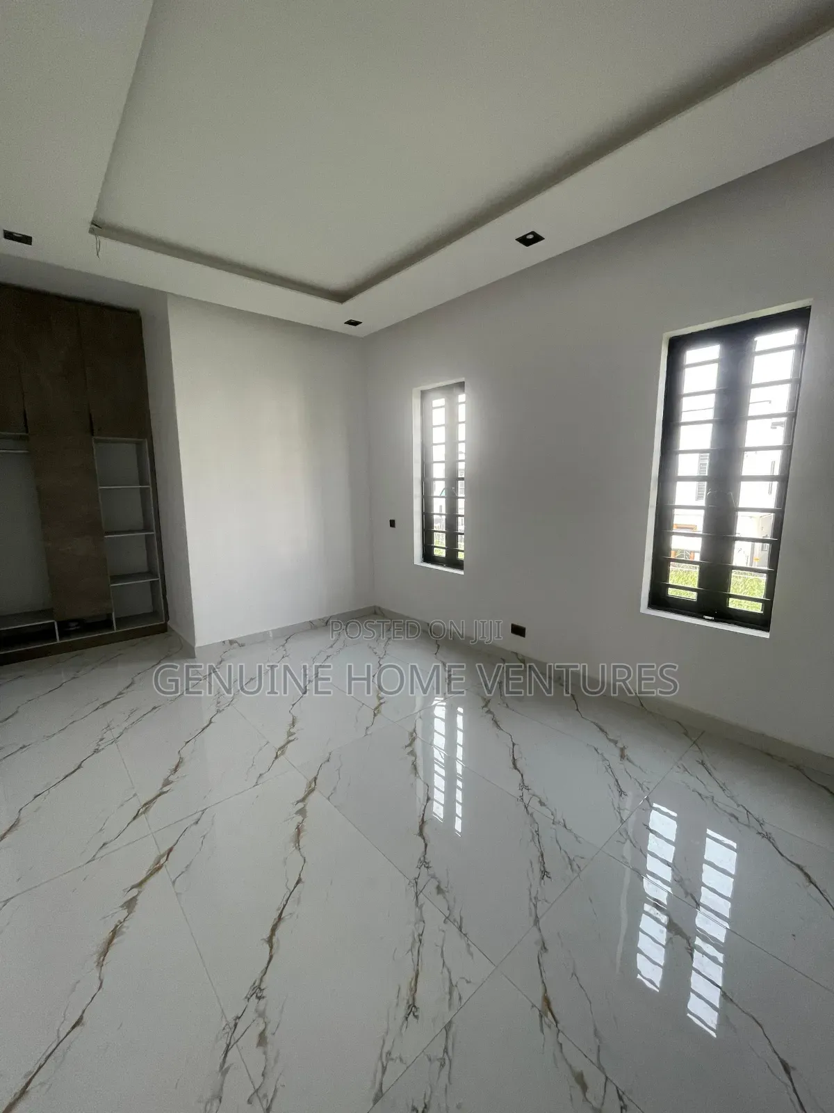 5bdrm Duplex in Vgc, Ikota for sale in Ikota