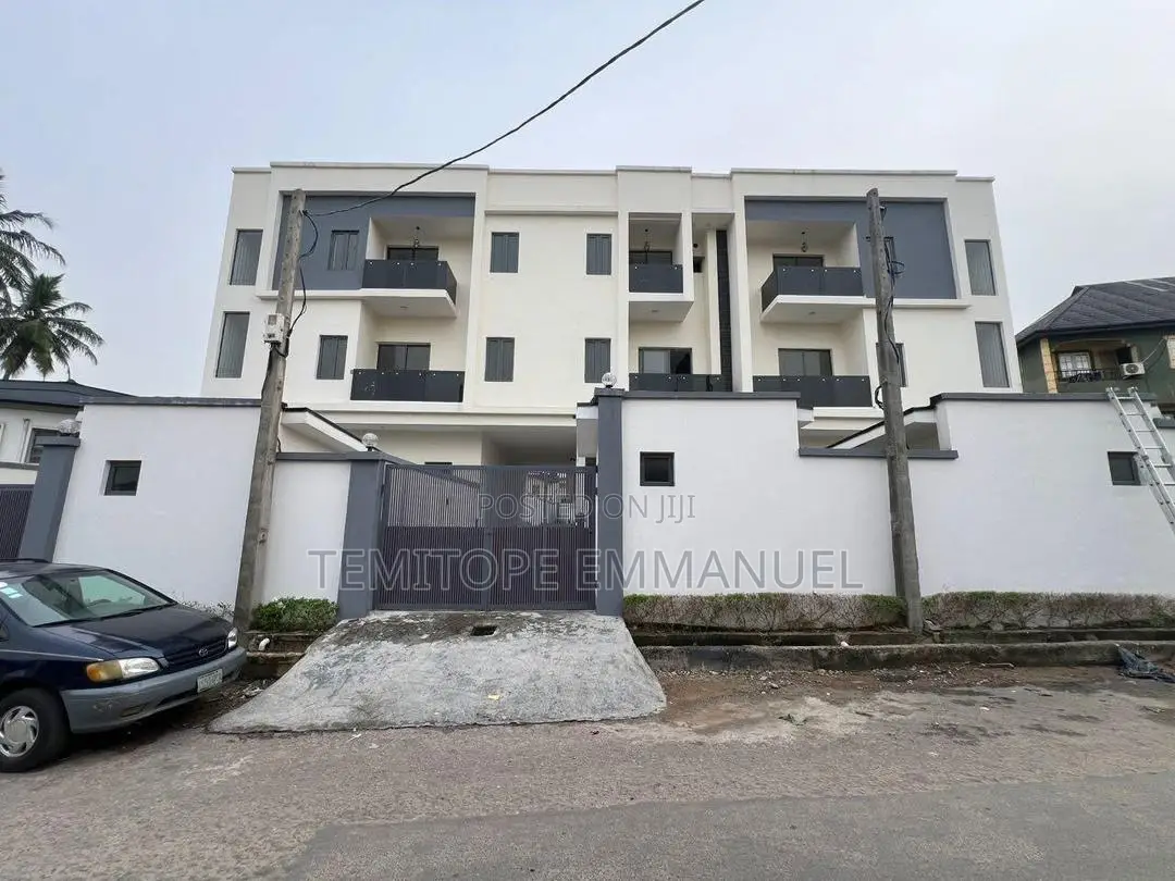 Furnished 4bdrm Duplex in Obanikoro Lagos for sale in Obanikoro