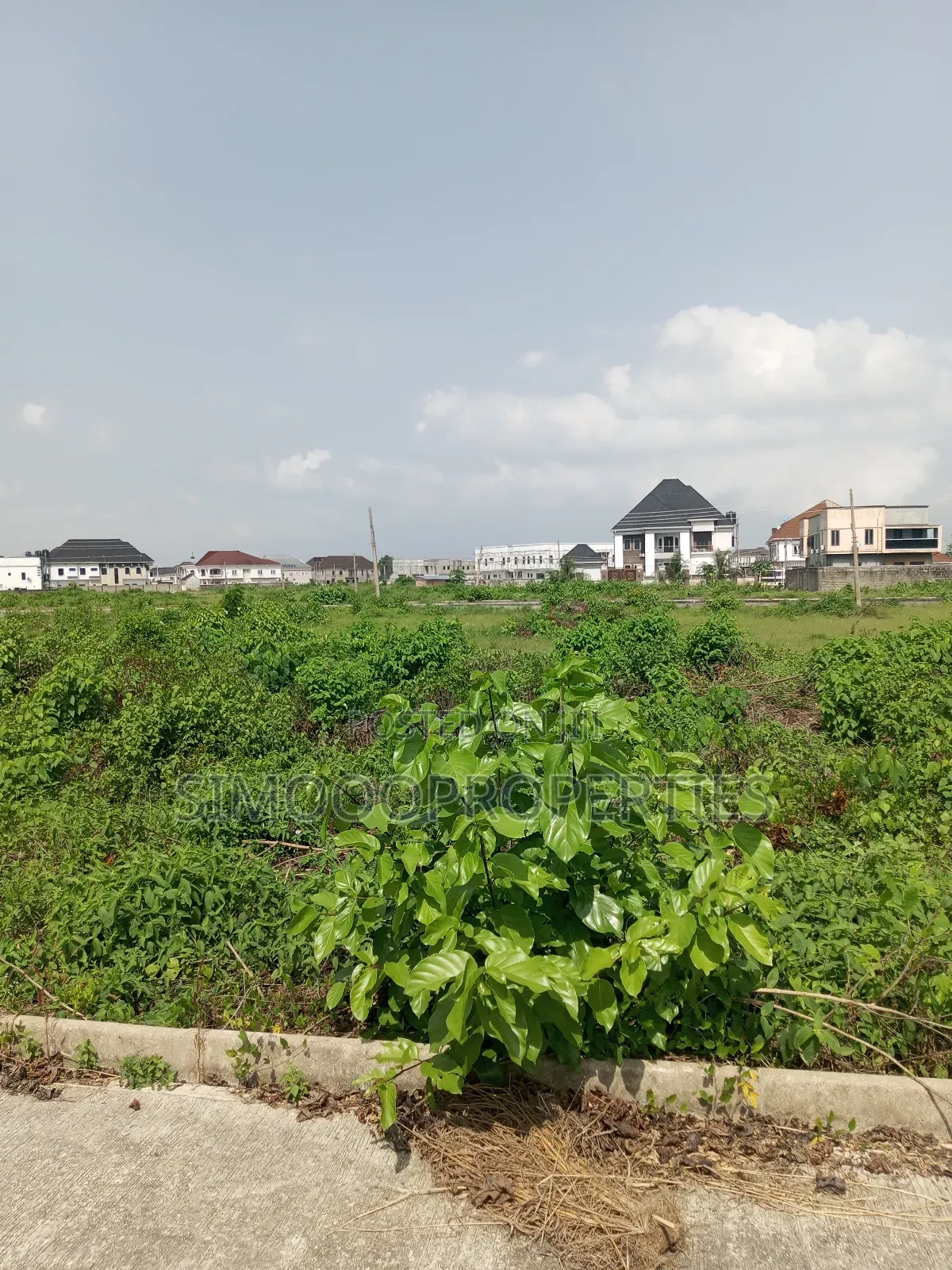 900sqm of Land for Sale Inside Beachwood Estate Malete in Bogije