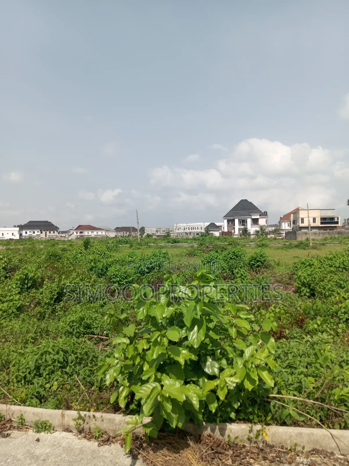 900sqm of Land for Sale Inside Beachwood Estate Malete in Bogije