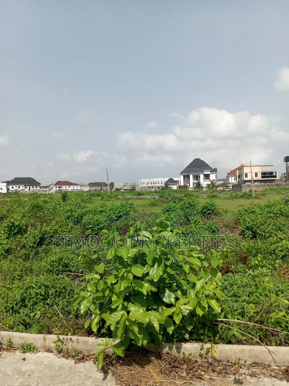 900sqm of Land for Sale Inside Beachwood Estate Malete in Bogije
