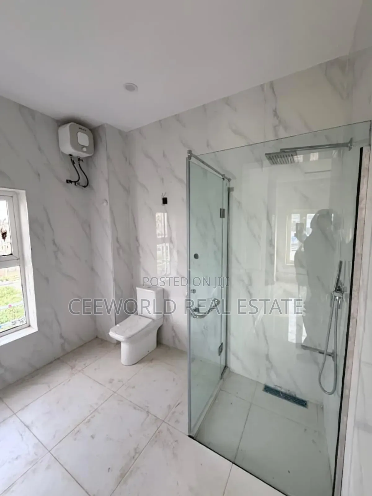 5bdrm Duplex in Kolapo Ishola Gra, Akobo for sale in Akobo