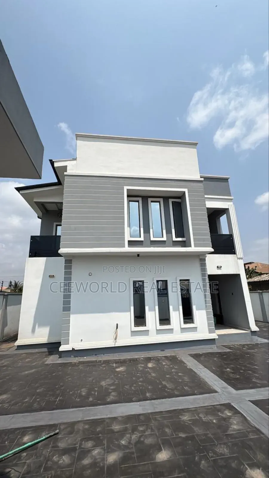 Furnished 5bdrm Duplex in Oluyole Estate for sale in Oluyole Estate