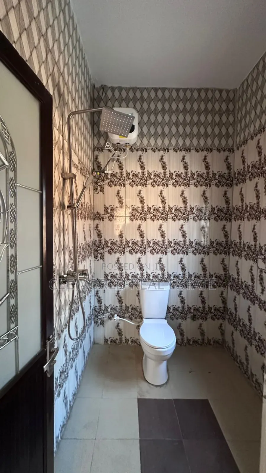 3bdrm Apartment in Adeoje Estate, Akala Express for rent in Akala Express