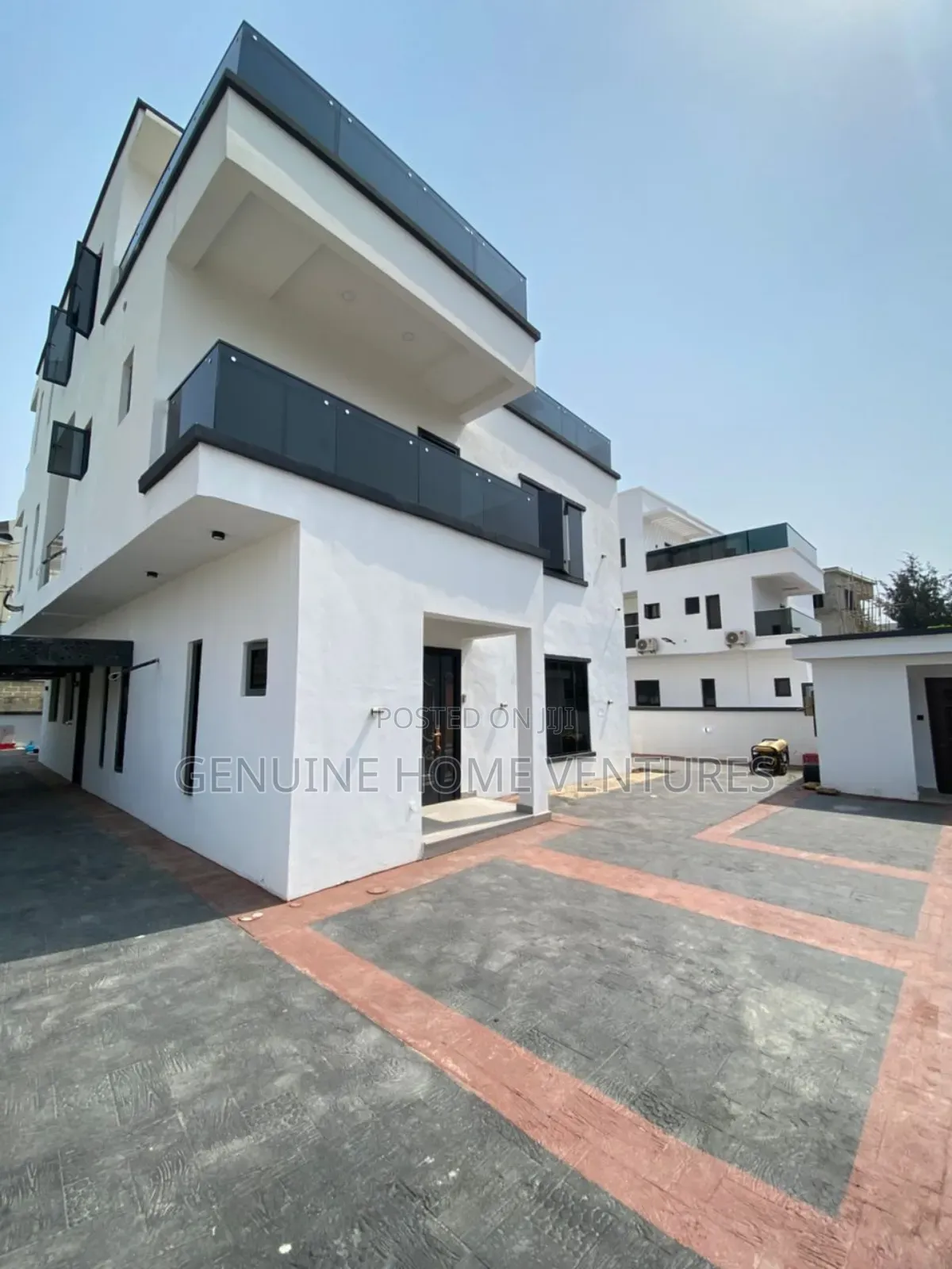 4bdrm Duplex in Osapa London for sale in Osapa london
