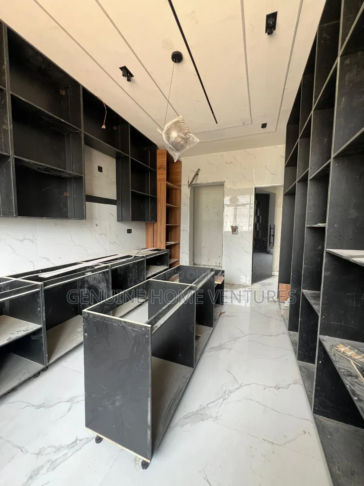 4bdrm Duplex in Lekki Phase 1 for sale in Lekki Phase 1